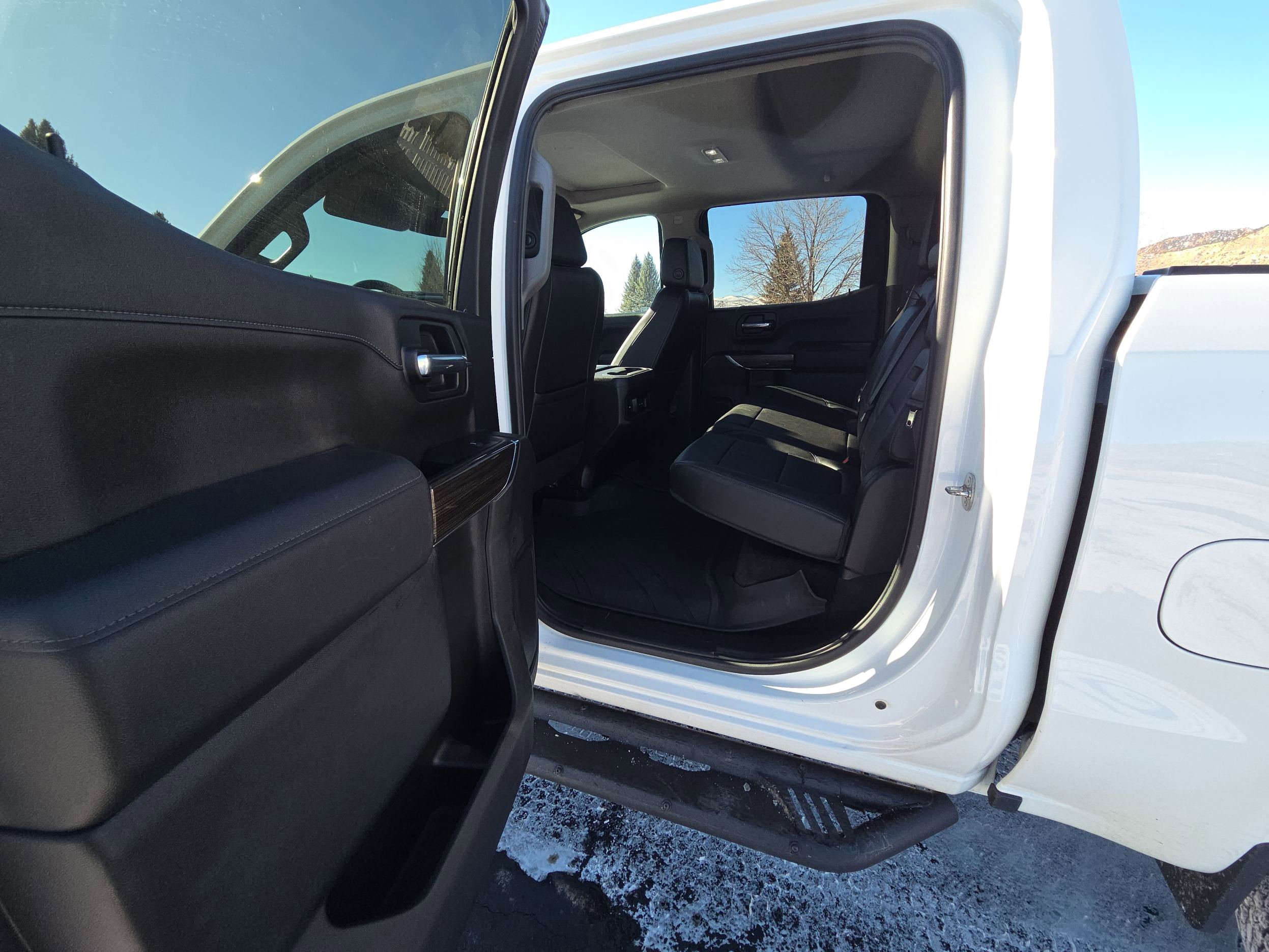 Used 2020 Chevrolet Silverado 1500 LT Trail Boss AWD/4WD image 10