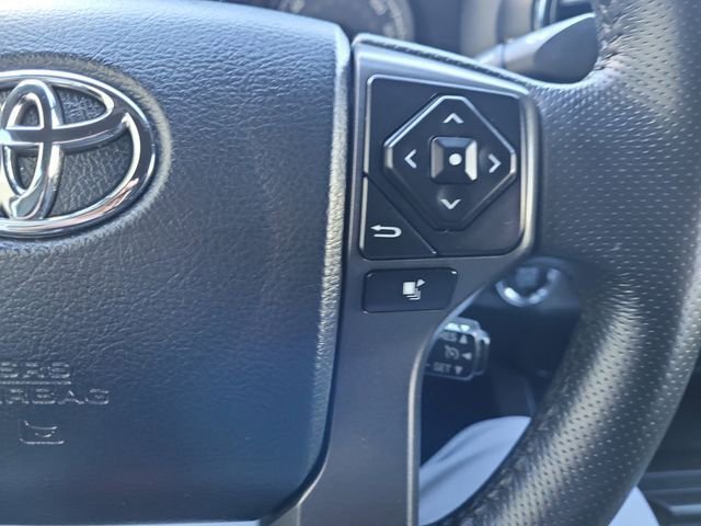 Used 2017 Toyota Tacoma TRD Sport image 21