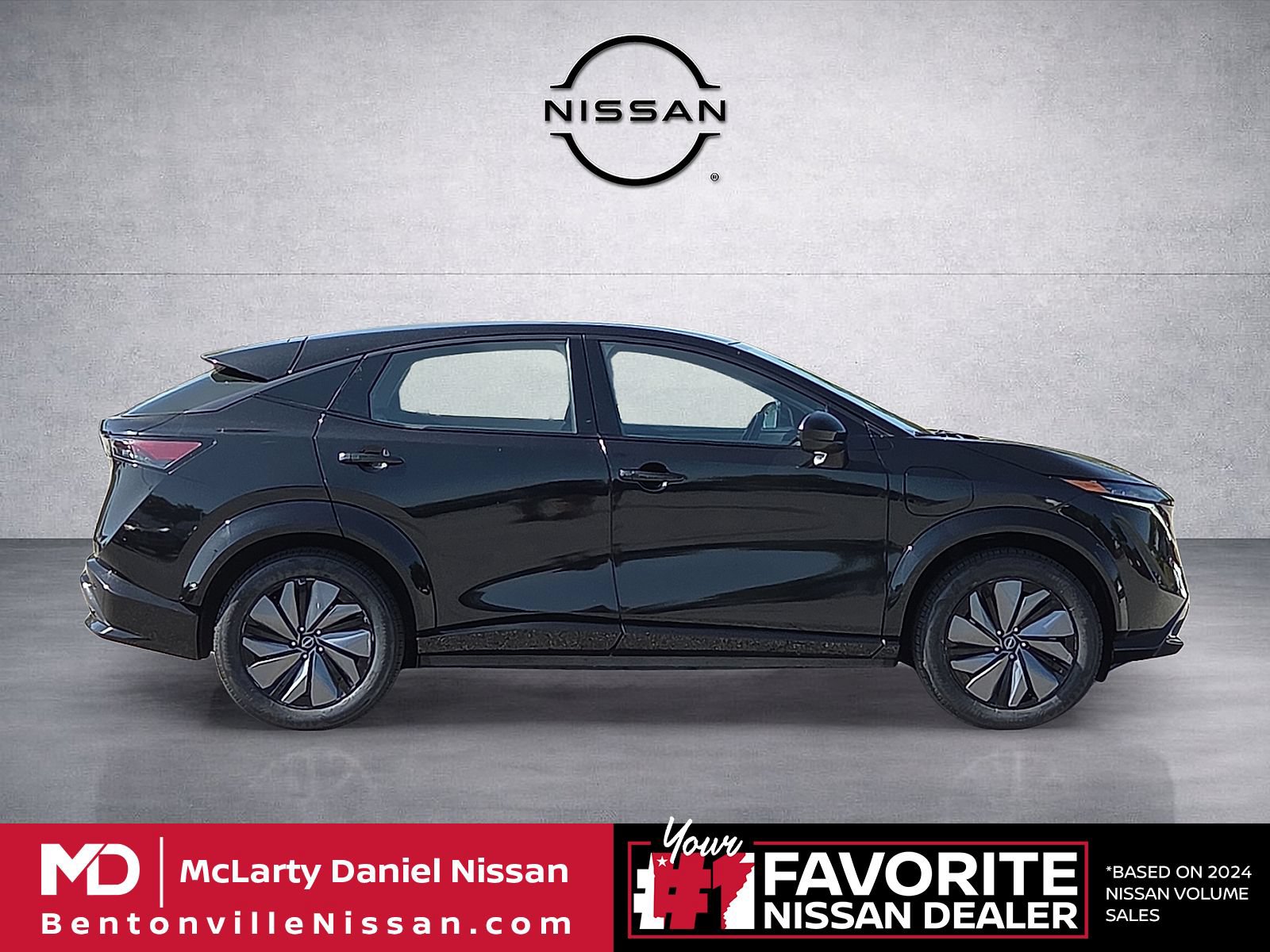 Used 2024 Nissan Ariya AWD image 6