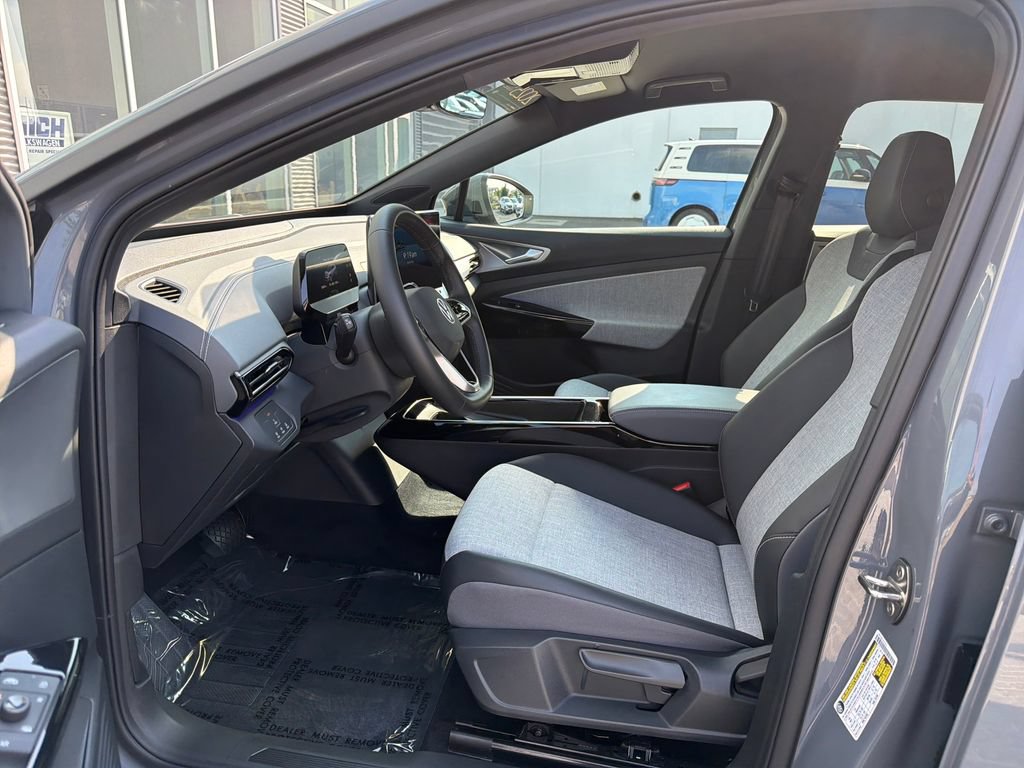 Certified 2025 Volkswagen ID.4 Pro AWD/4WD image 11