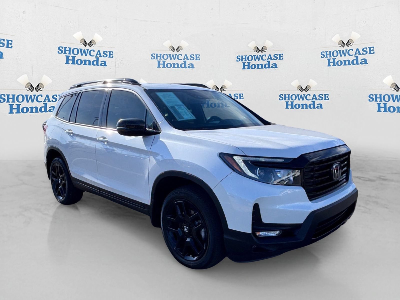 Certified 2024 Honda Passport Black Edition image 7
