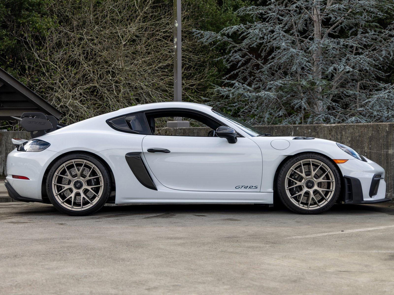 Used 2023 Porsche 718 Cayman GT4 RS RWD image 12