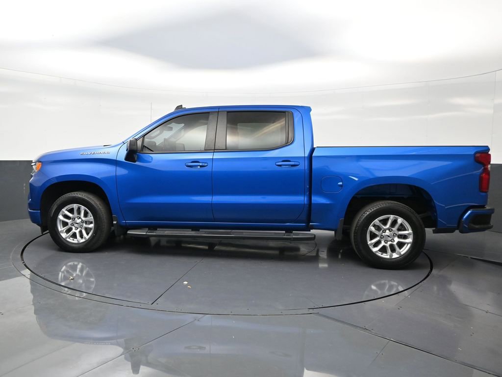 Used 2023 Chevrolet Silverado 1500 RST RWD image 2