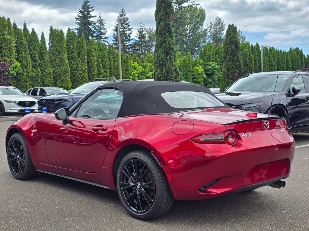 New 2026 MAZDA MX-5 Miata Club w/ Interior Package RWD image 3