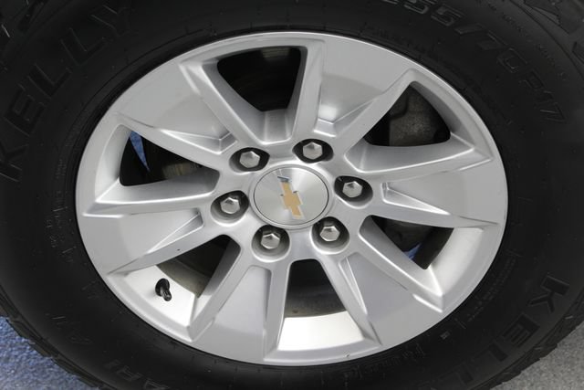 Used 2025 Chevrolet Silverado 1500 LT AWD/4WD image 14