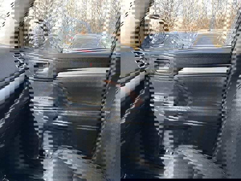 Used 2015 Toyota Highlander XLE image 13