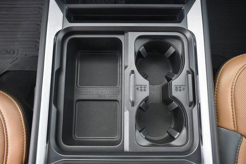 Used 2024 Ford F350 Platinum image 23