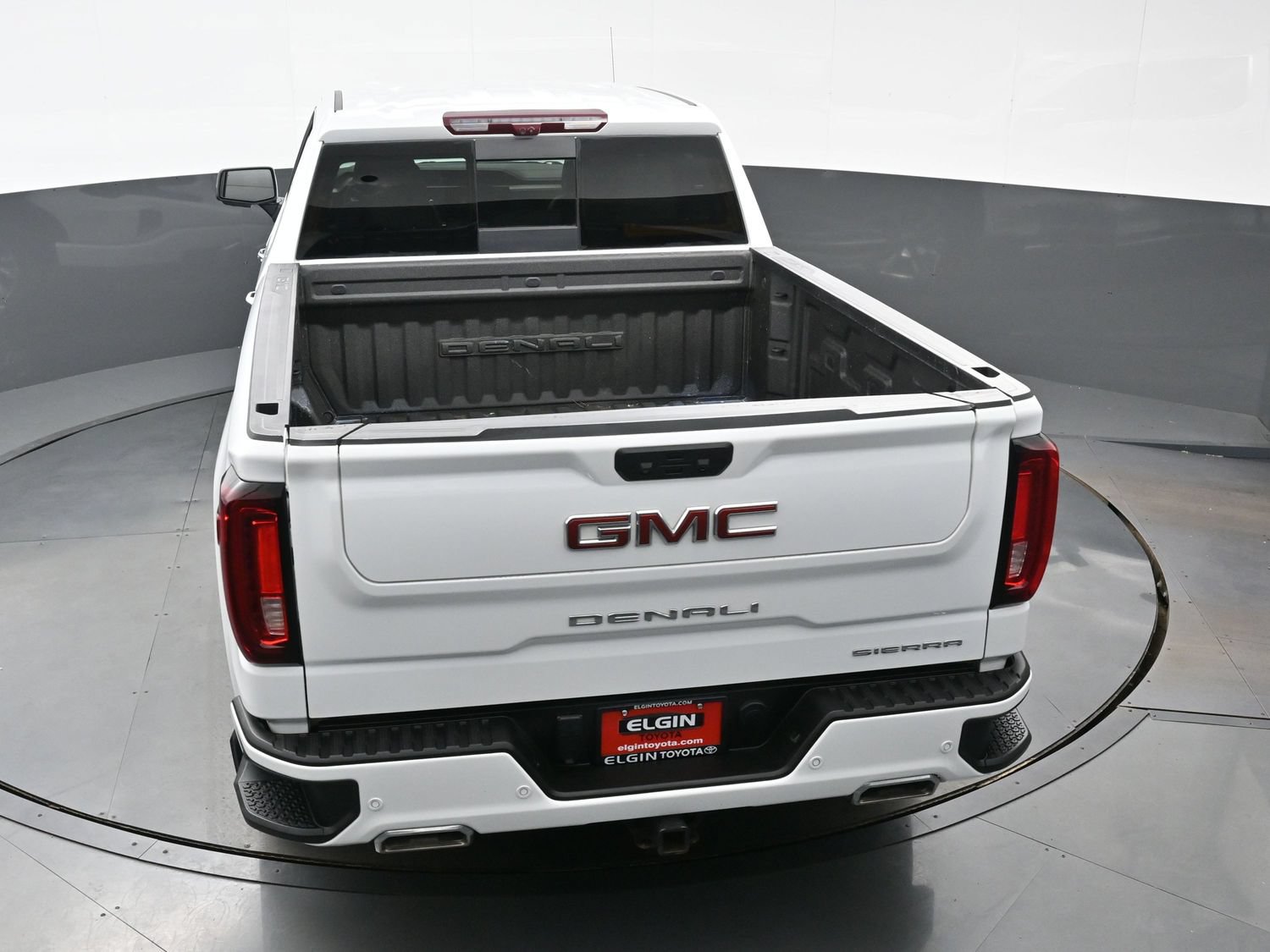 Used 2023 GMC Sierra 1500 Denali w/ Technology Package AWD/4WD image 38