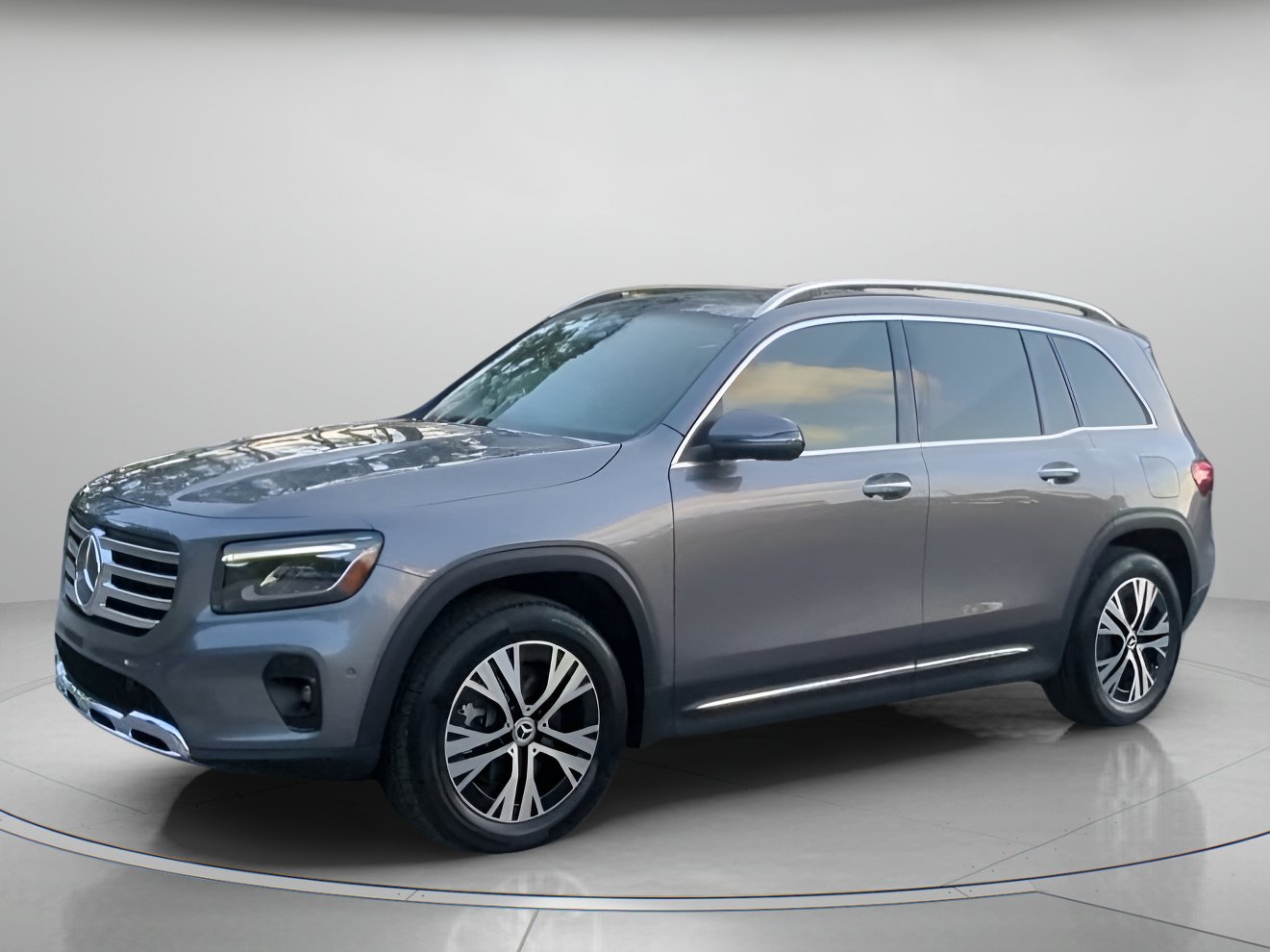Used 2026 Mercedes-Benz GLB 250 w/ Exclusive Package image 13