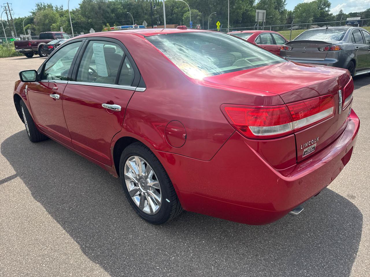 Used 2010 Lincoln MKZ FWD image 7