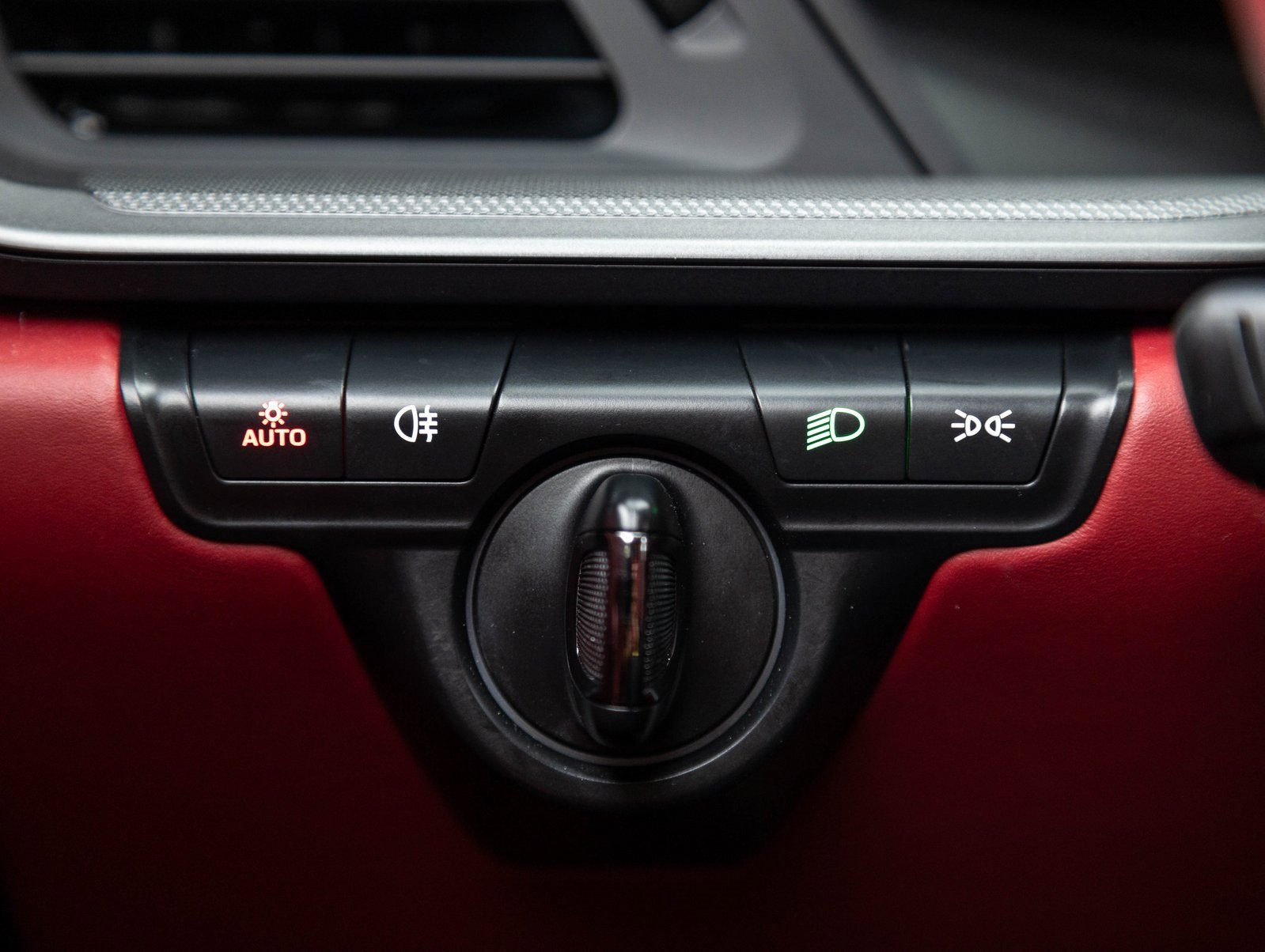 Used 2023 Porsche 911 Carrera image 17