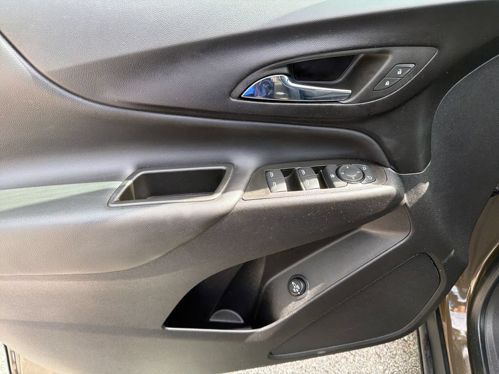 Used 2023 Chevrolet Equinox LT FWD image 12