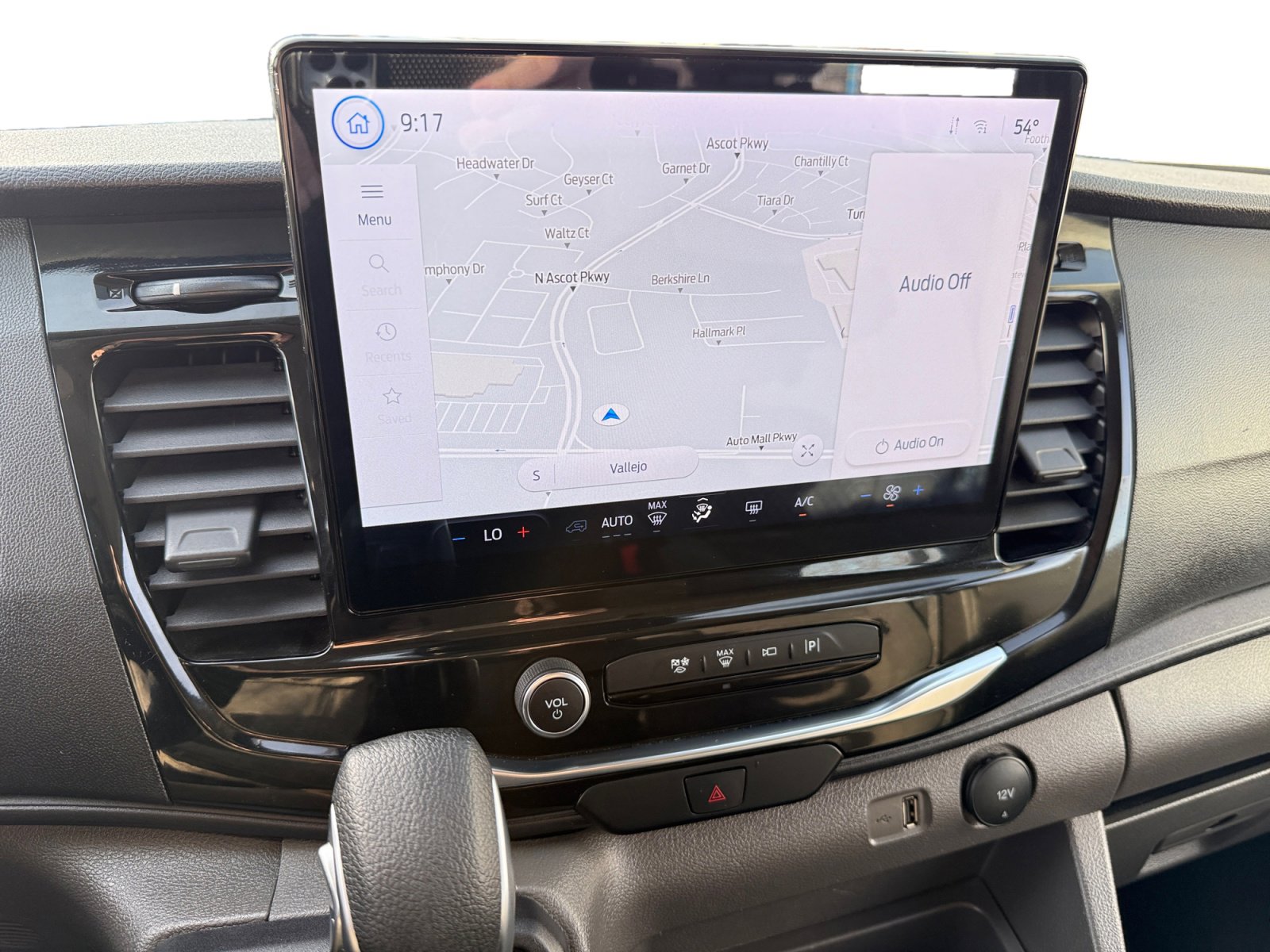 Used 2023 Ford Transit 350 XLT image 12