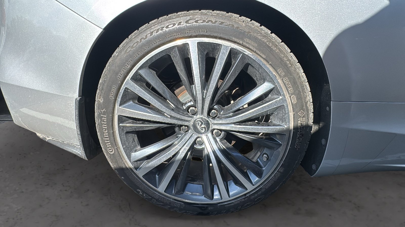 Used 2017 INFINITI Q60 3.0t w/ Premium Plus Package 3.0T RWD image 18