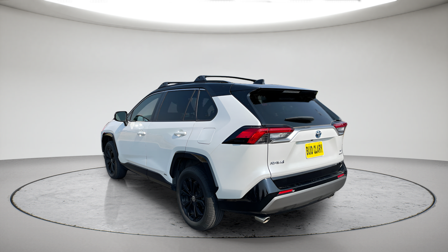 Certified 2023 Toyota RAV4 XSE w/ XSE Grade Weather Package AWD/4WD image 5
