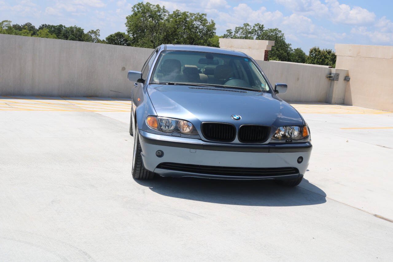 Used 2004 BMW 325xi Sedan AWD/4WD image 12