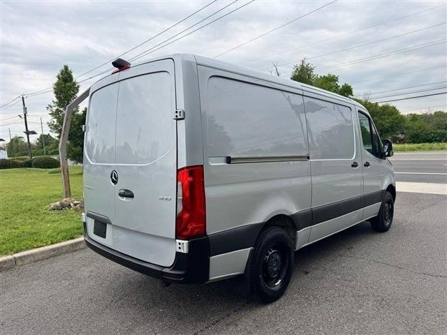Used 2019 Mercedes-Benz Sprinter 1500 image 5