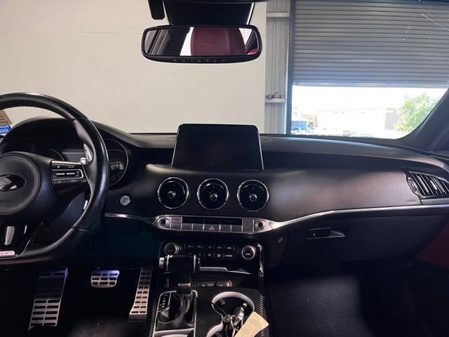 Used 2018 Kia Stinger GT1 RWD image 20