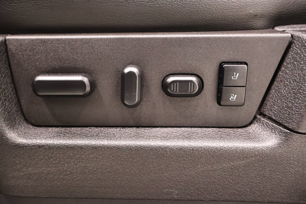 Used 2014 Ford F150 FX4 w/ Equipment Group 402A Luxury AWD/4WD image 14