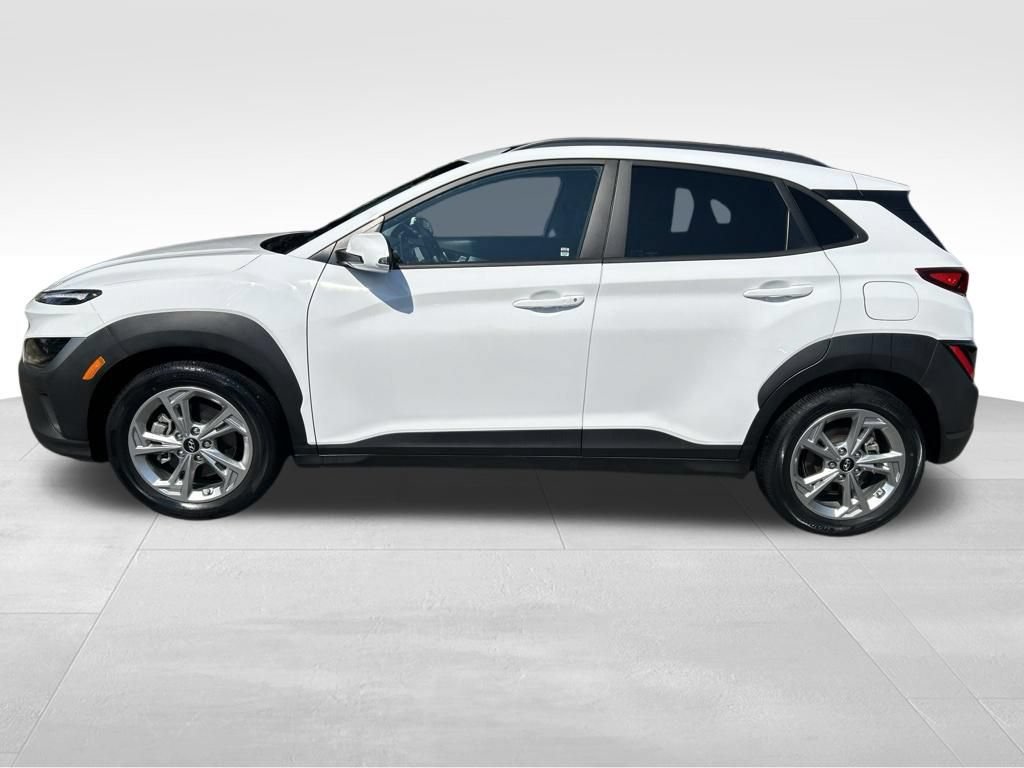 Used 2023 Hyundai Kona SEL w/ Convenience Package AWD/4WD image 2