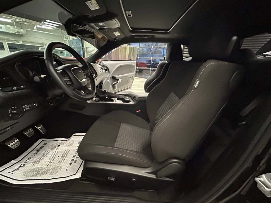 Used 2023 Dodge Challenger R/T w/ Blacktop Package image 45