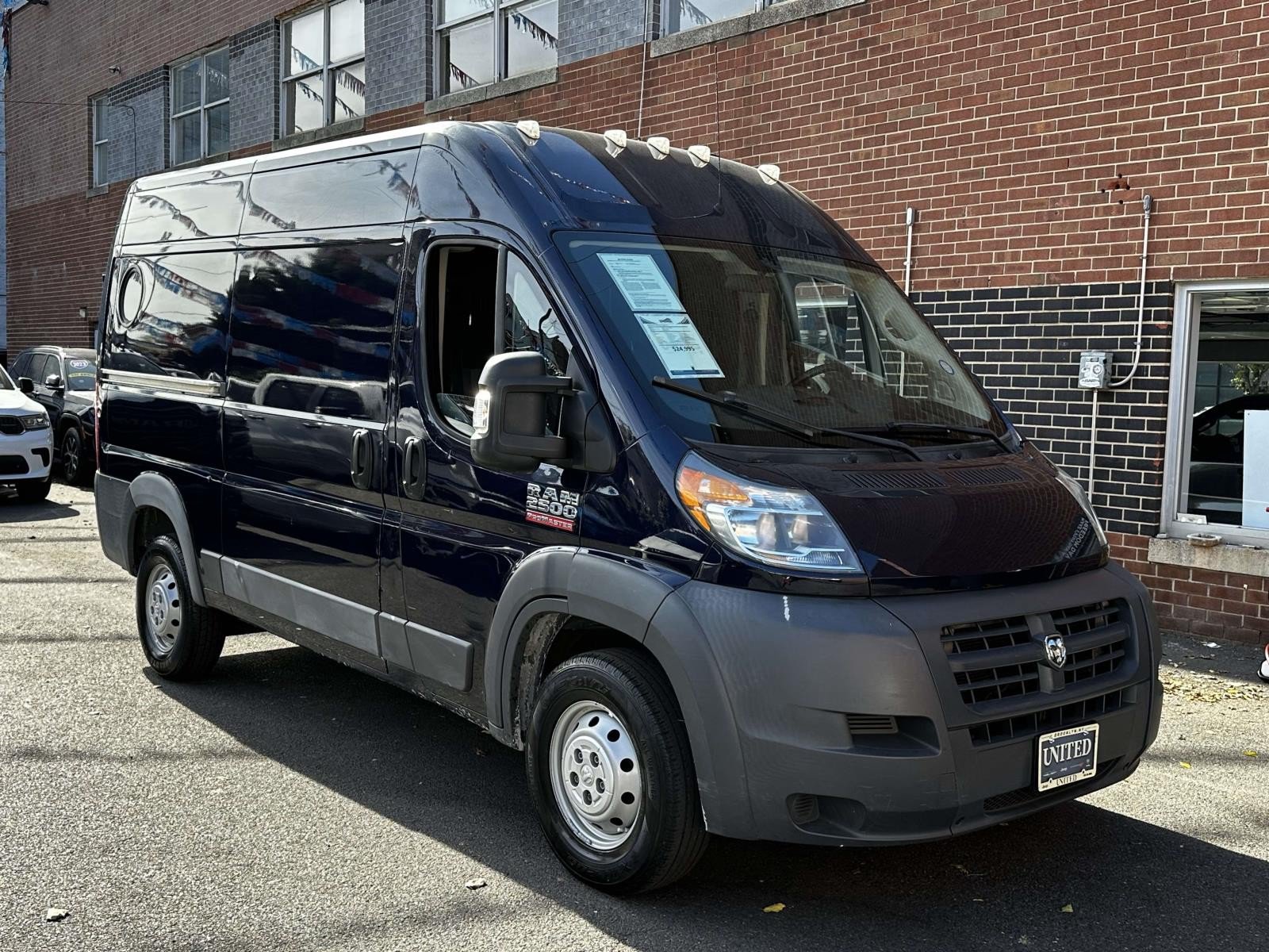 Used 2018 RAM ProMaster 2500 FWD image 1