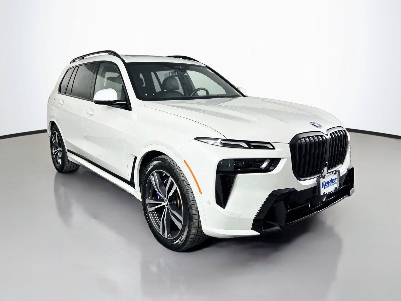 Used 2025 BMW X7 xDrive40i w/ M Sport Package AWD/4WD image 8