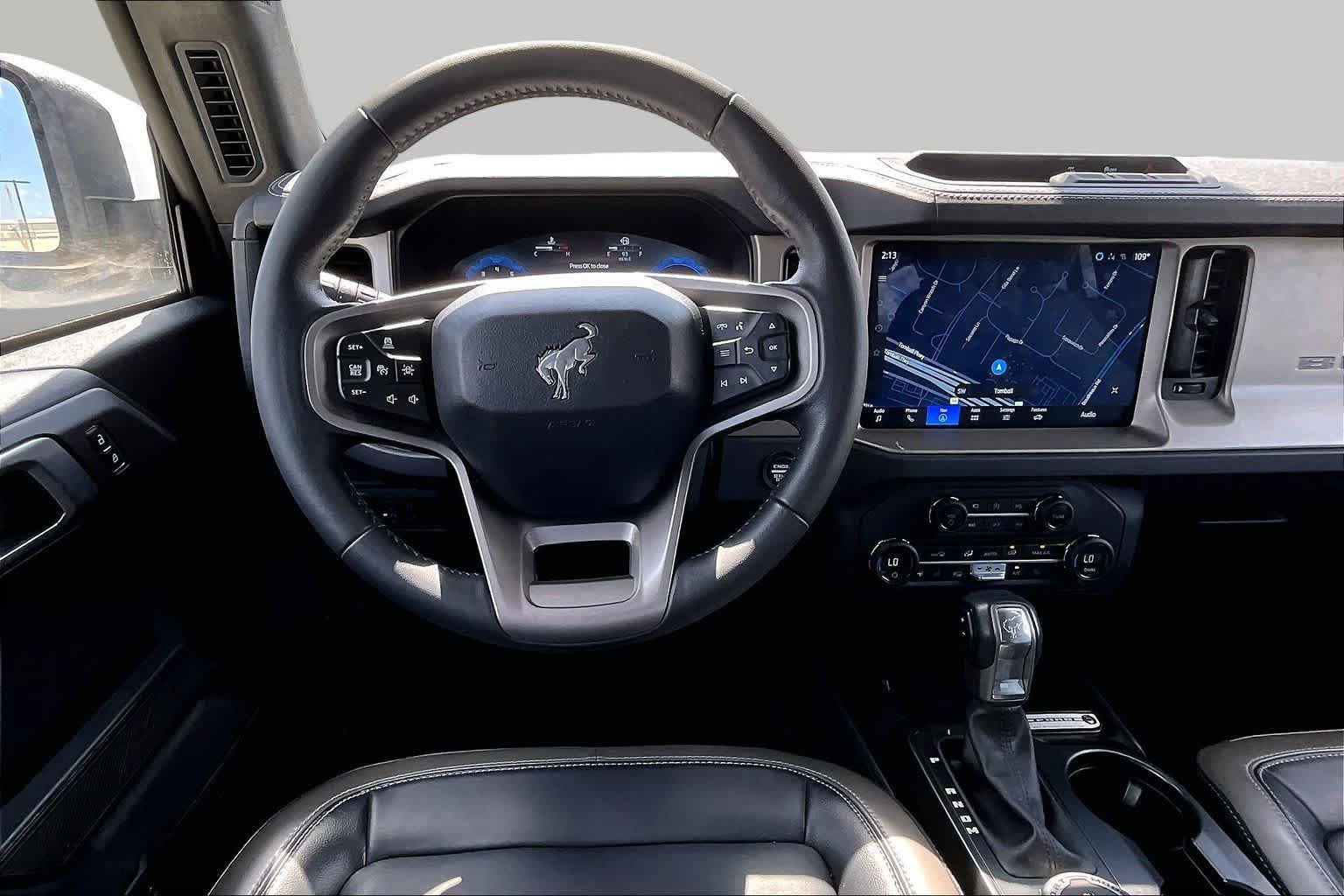 Used 2025 Ford Bronco Outer Banks AWD/4WD image 5