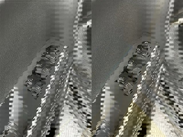 New 2025 GMC Acadia Elevation w/ Elevation Premium Package image 24