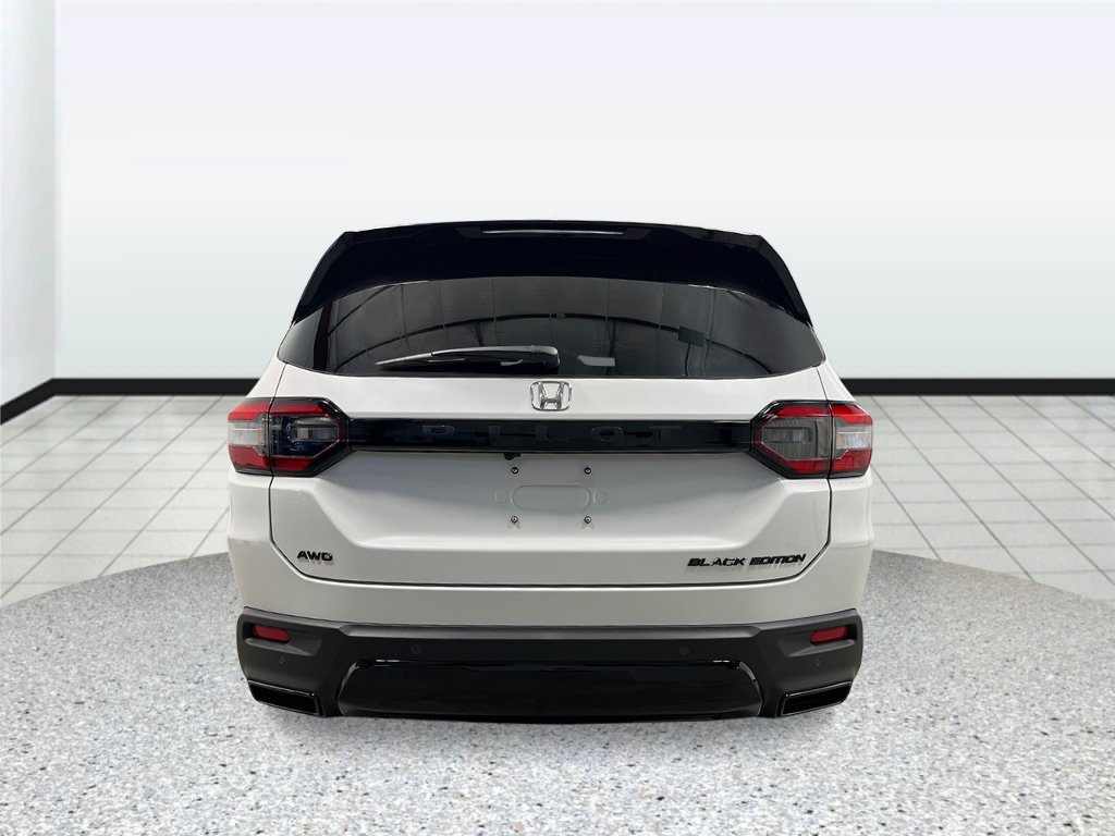 New 2026 Honda Pilot Black Edition image 4
