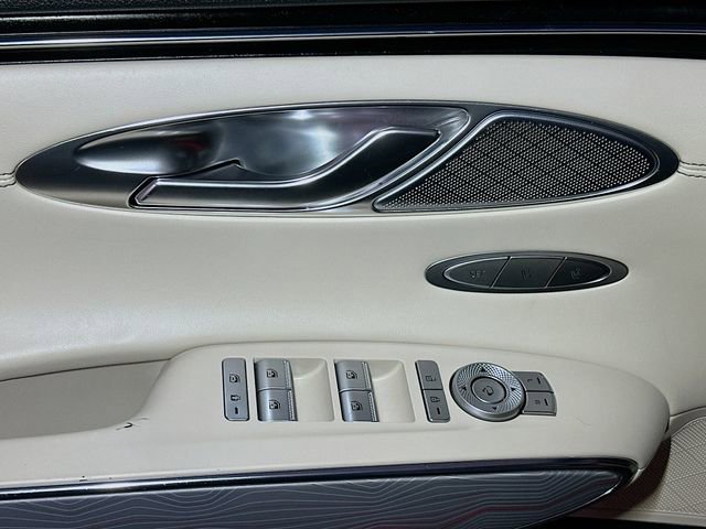 Used 2023 Genesis GV70 2.5T w/ Advanced Package image 15