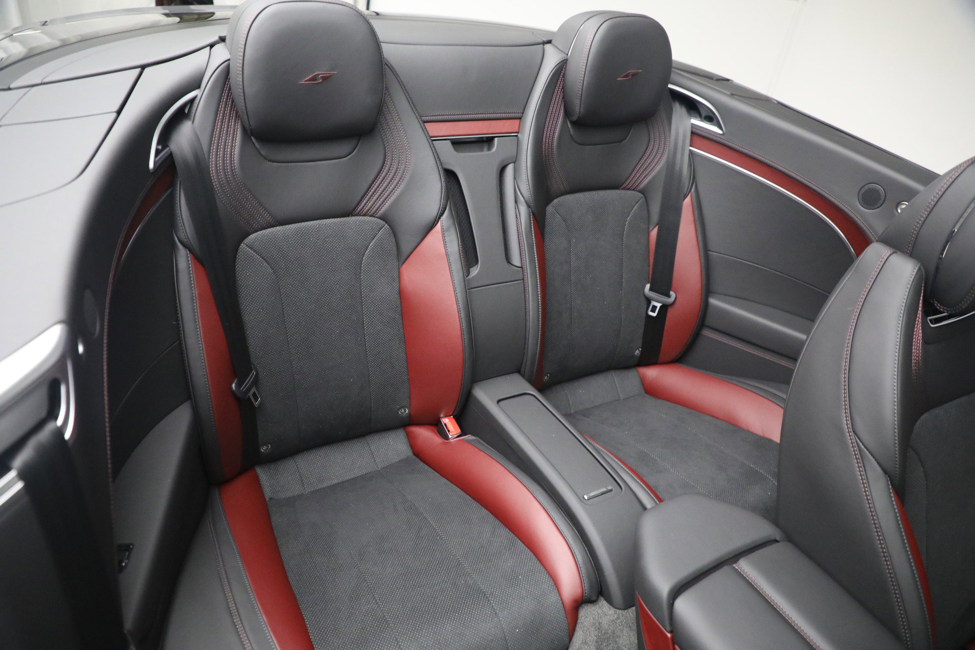 Certified 2023 Bentley Continental GT V8 image 42