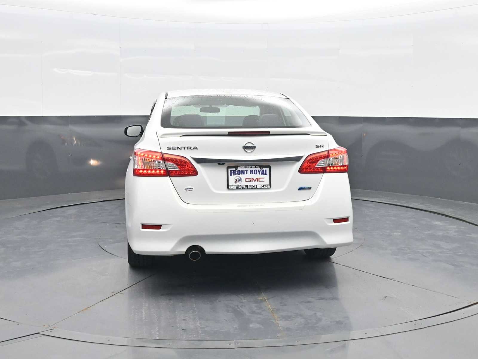 Used 2014 Nissan Sentra SR w/ SR Driver Package FWD image 6