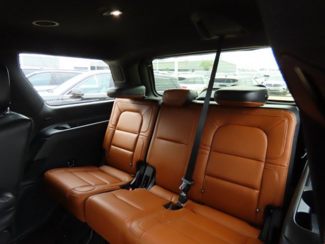 Used 2021 Lincoln Navigator Reserve w/ Luxury Package image 17