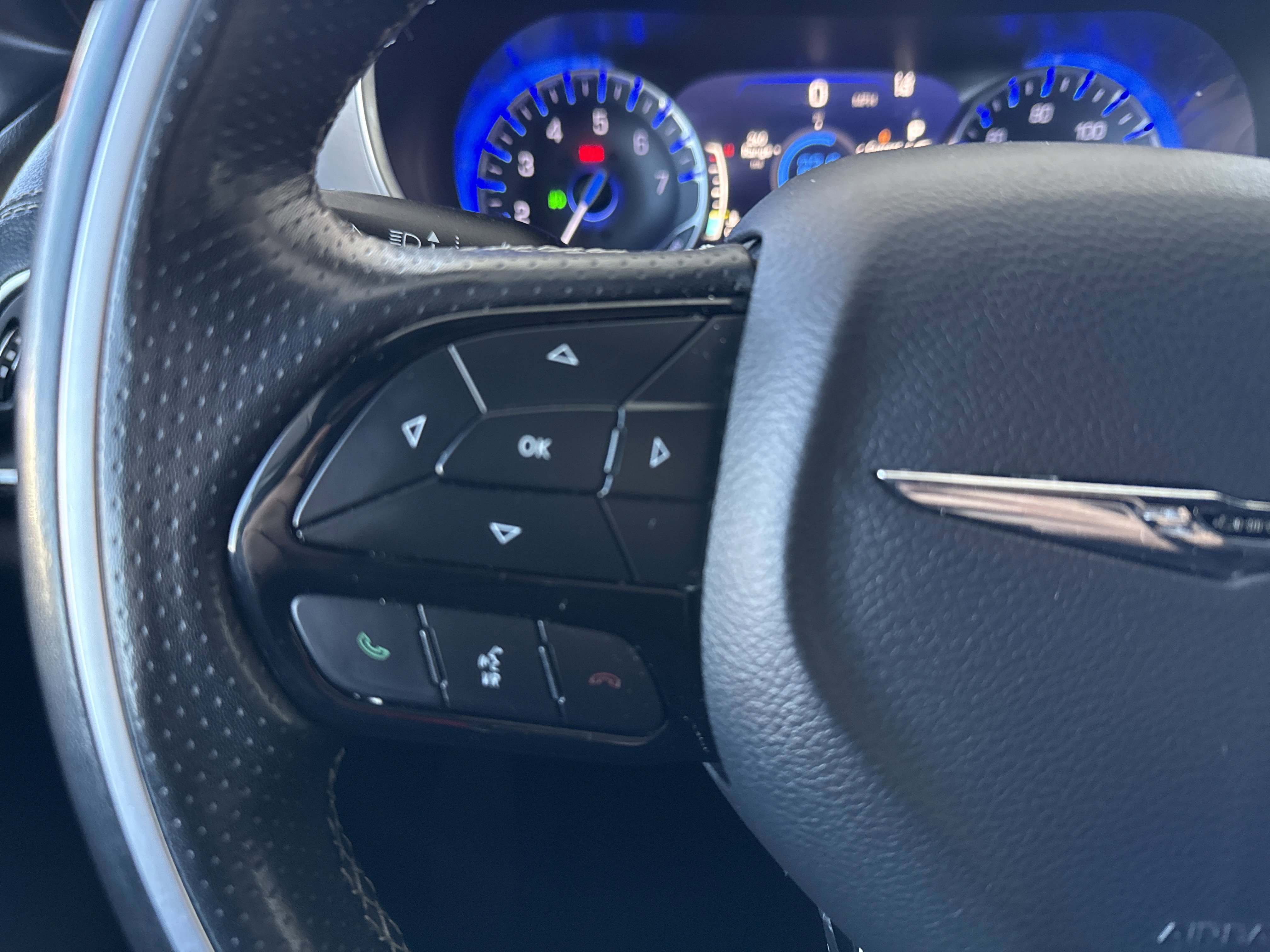 Used 2021 Chrysler Pacifica Limited w/ S Appearance Package image 37