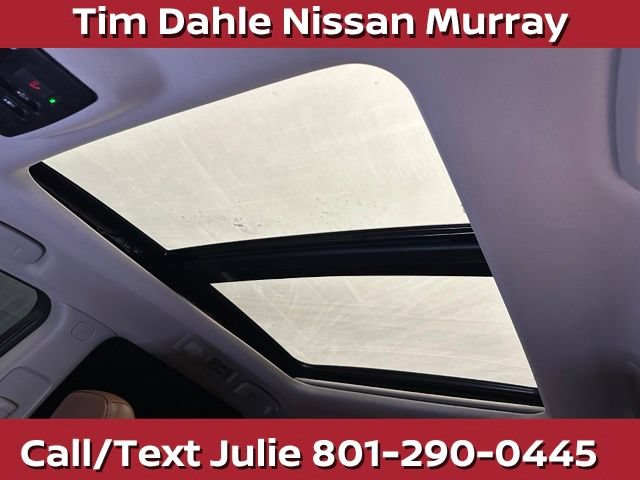 Used 2024 Nissan Pathfinder Platinum AWD/4WD image 33