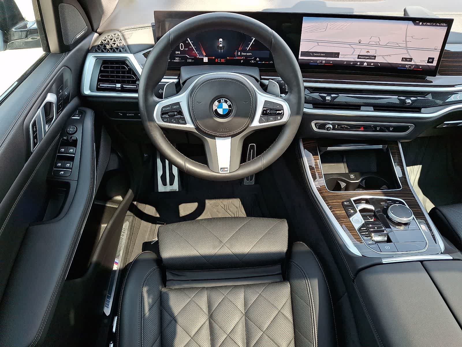 Used 2024 BMW X5 xDrive40i w/ M Sport Package AWD/4WD image 14
