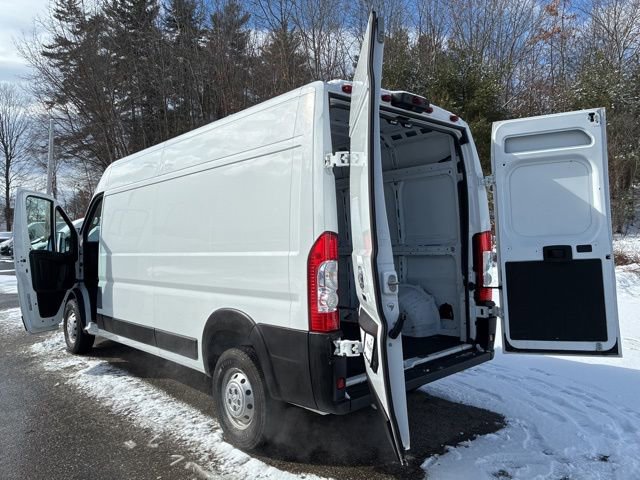 Used 2023 RAM ProMaster 2500 image 13