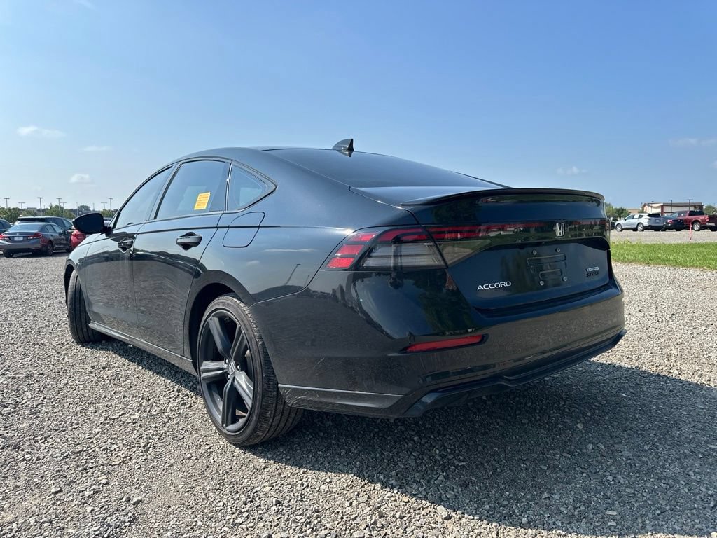 Used 2025 Honda Accord Sport image 10