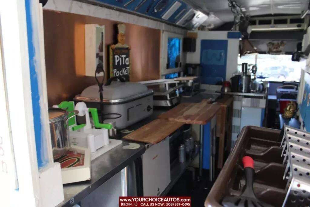 Used 2006 Ford E-450 and Econoline 450 image 46