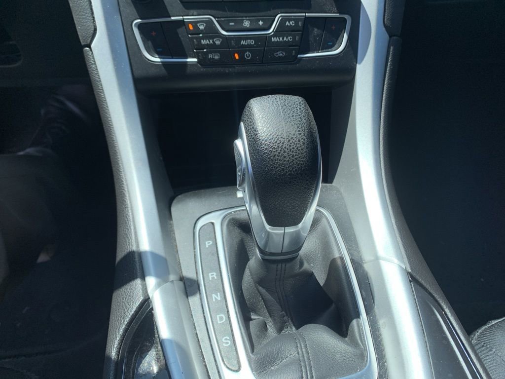 Used 2016 Ford Fusion SE image 42