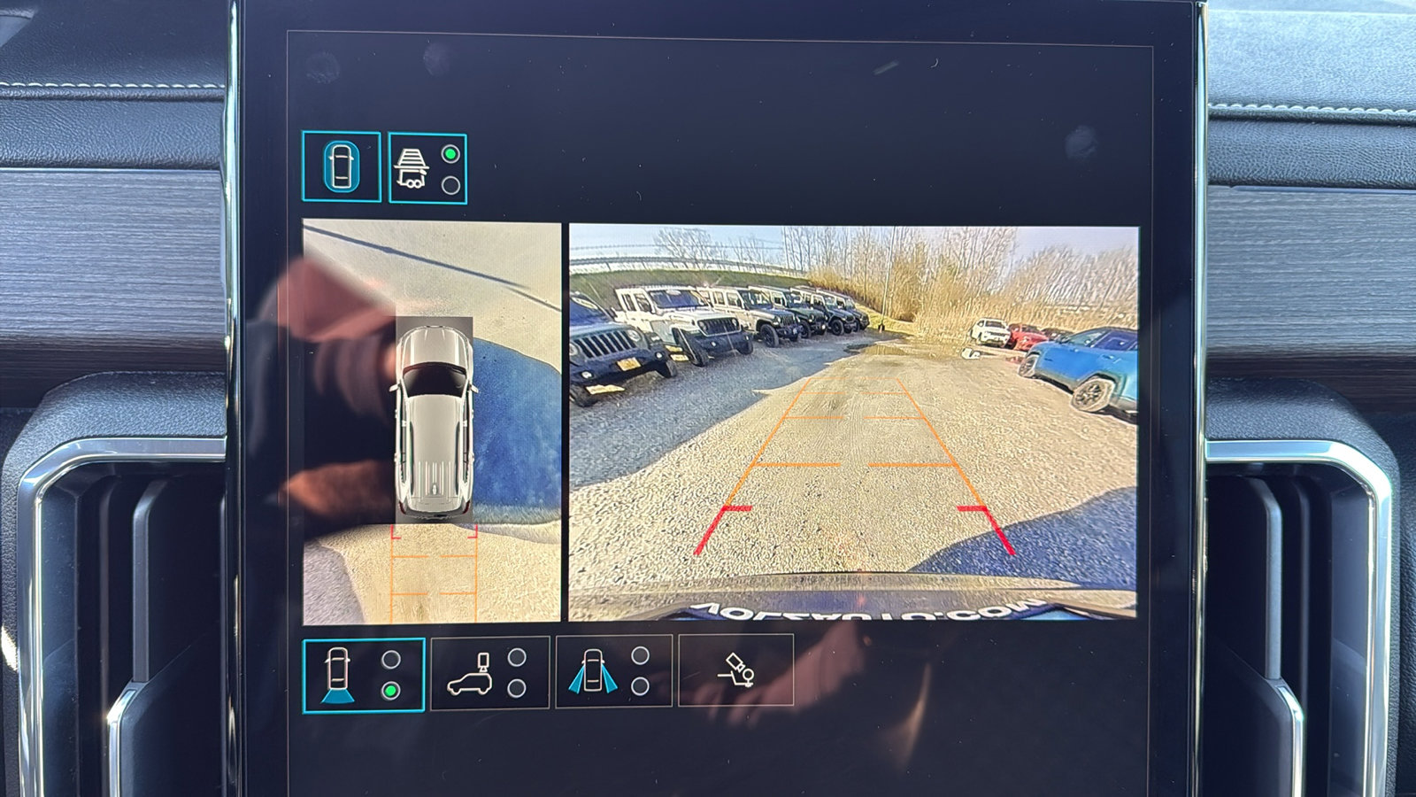 Certified 2024 GMC Acadia Denali w/ Super Cruise Package image 20