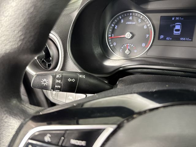 Used 2021 Kia Forte LXS FWD image 14