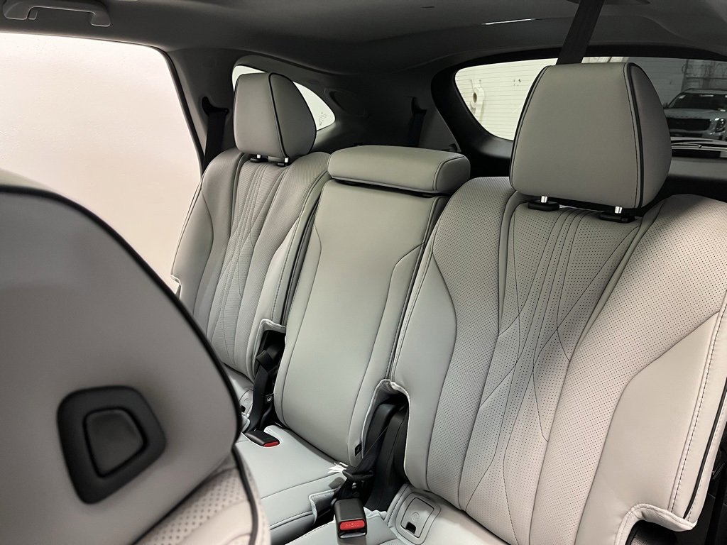 New 2026 Acura MDX w/ Advance Package image 17