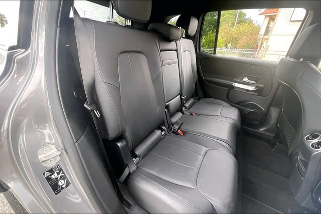 Used 2025 Mercedes-Benz GLB 250 image 23