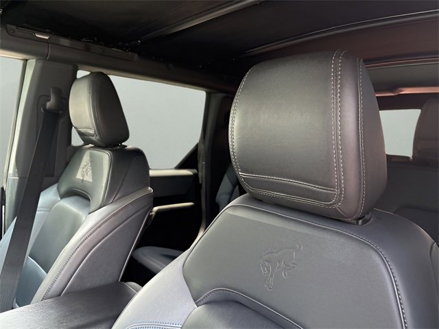 Used 2022 Ford Bronco Black Diamond image 8