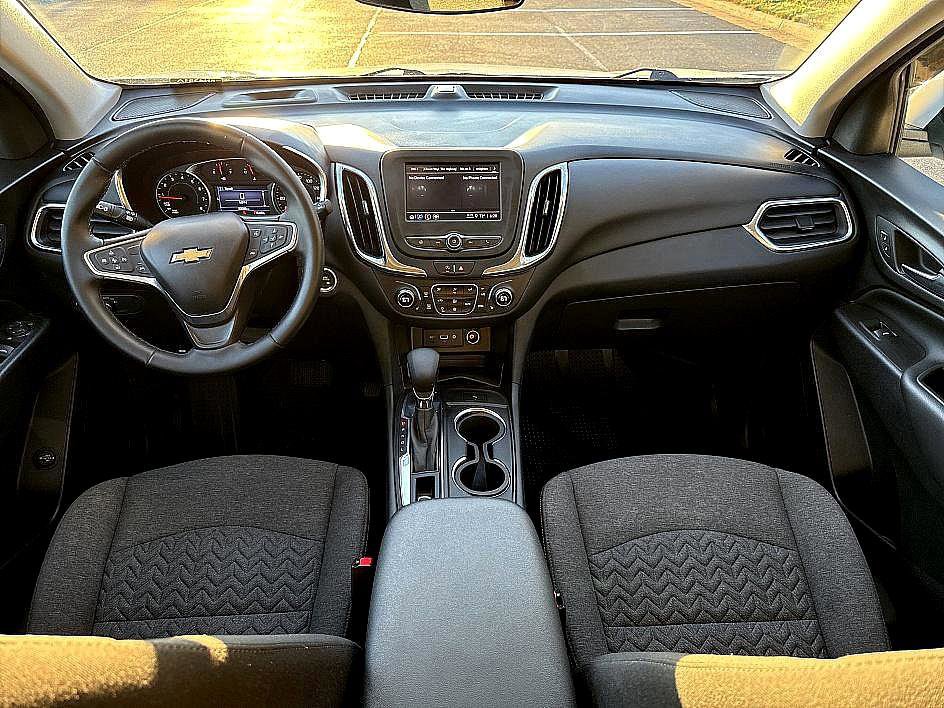 Used 2023 Chevrolet Equinox LT image 16