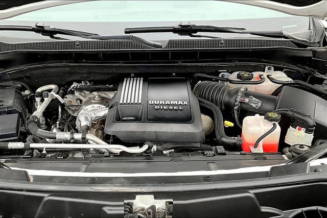 Used 2022 Chevrolet Suburban RST w/ Luxury Package image 31