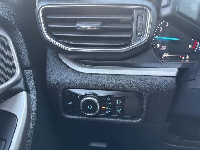 Used 2023 Ford Explorer XLT w/ Equipment Group 202A image 19