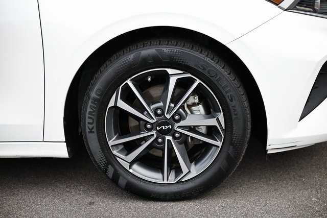 Used 2024 Kia Forte LXS image 11